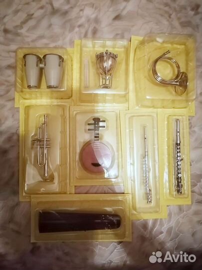 Музыкальные инструменты в миниатюре