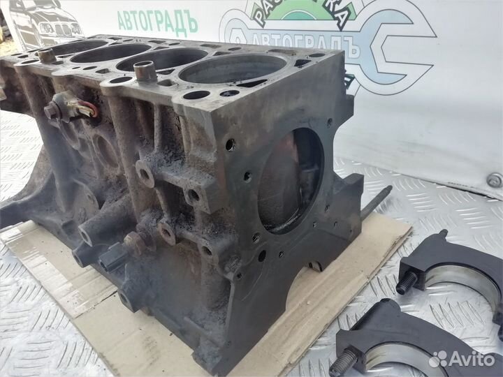 Блок двигателя Ford Focus 1 2.0 Split Port 2001г