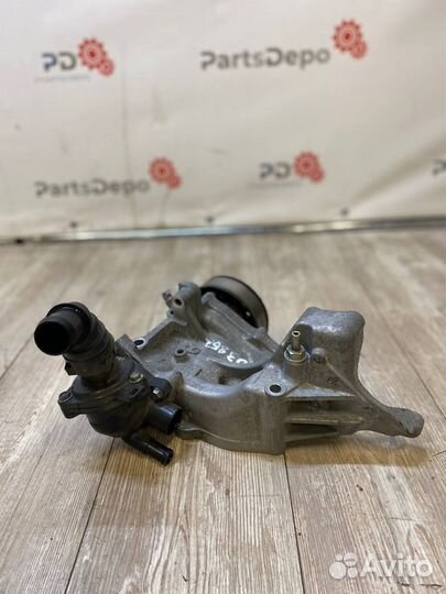 Водяная помпа Honda Accord 8