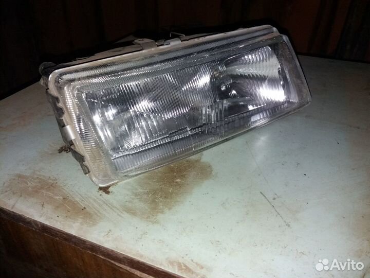 Фара правая Ауди