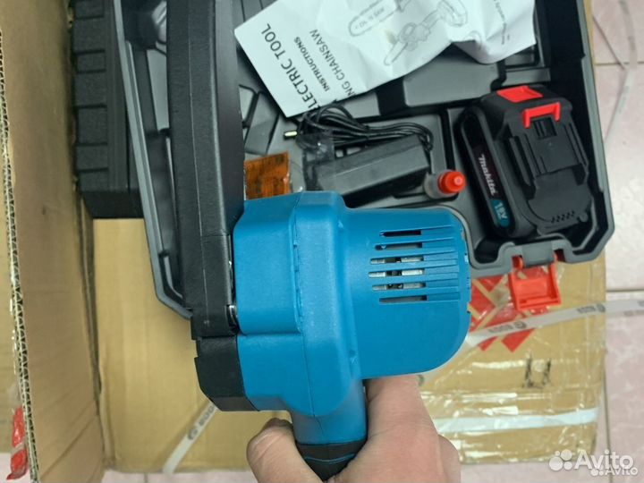 Сучкорез цепная пила makita