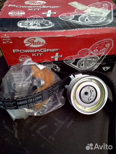 Ролик+ремень грм+помпа на Audi/VW Caddy 1.6