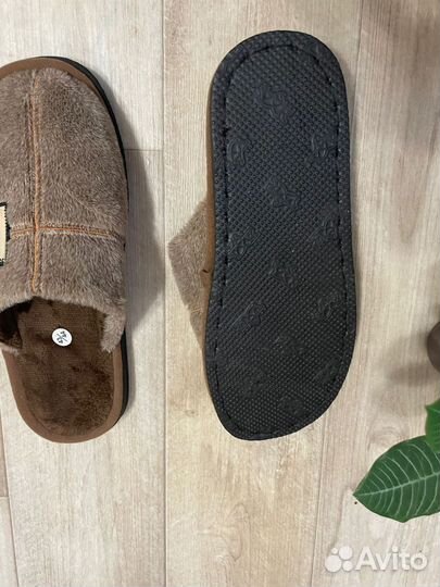 Мужские тапочки