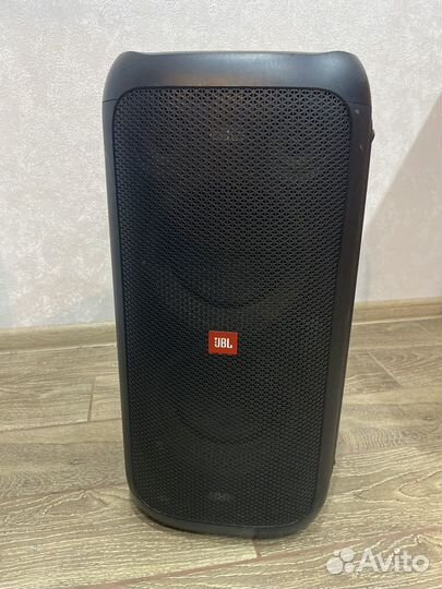 Портативная колонка JBL Partybox 100