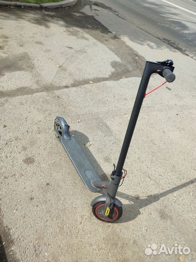 Электросамокат xiaomi m365 pro