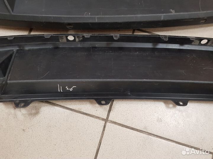 Спойлер бампера Skoda Octavia A7 2012-17 5E5807521