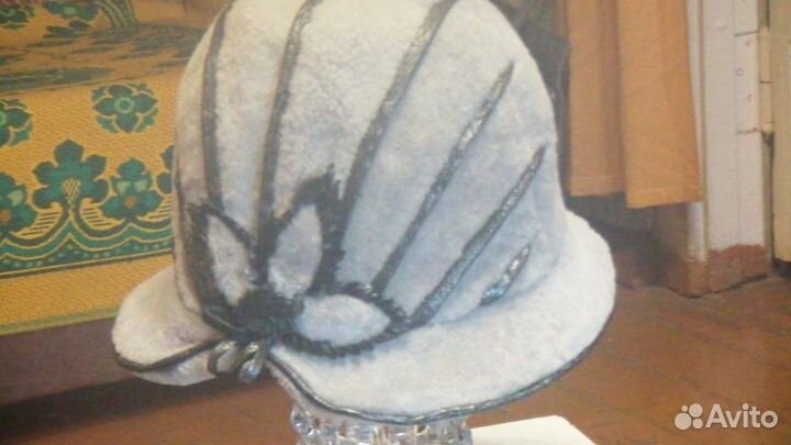 Шляпка женская очень красивая