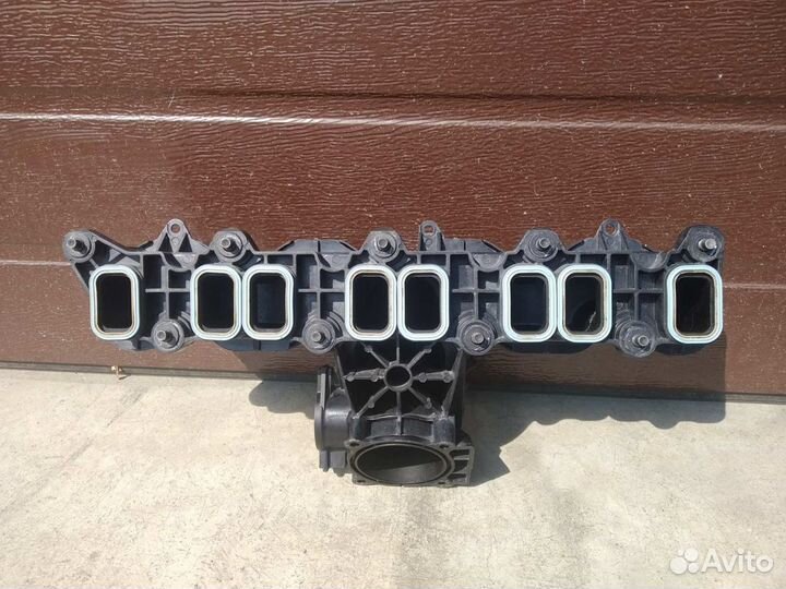 Впускной коллектор Форд Транзит Ford Transit 2.2