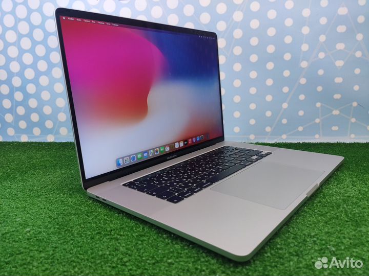 MacBook Pro 16