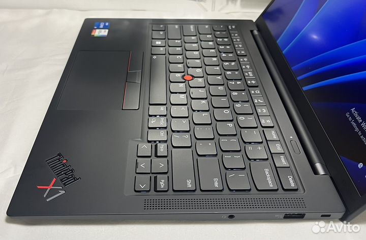 Thinkpad x1 carbon gen 11 (i5-16-512-fullhd)