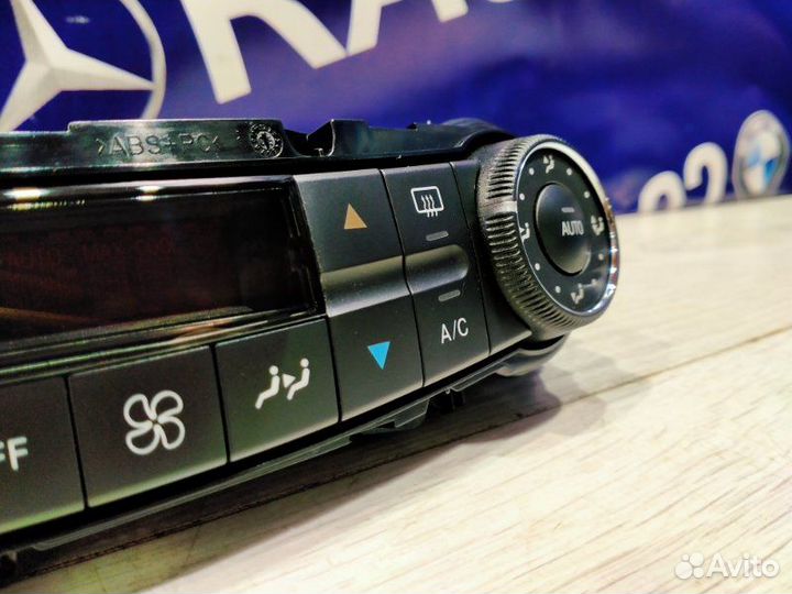 Блок управления климат контролем Mercedes-Benz