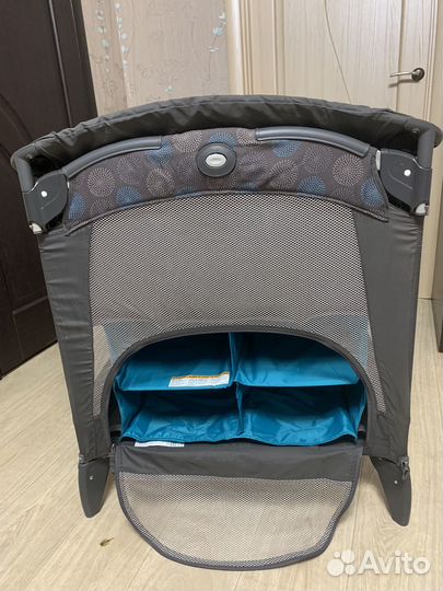 Манеж-кровать Graco