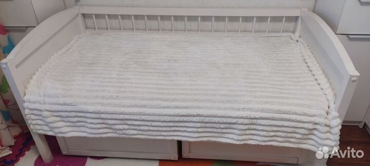 Кровать детская из массива сосны