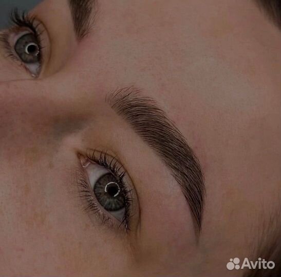 Мастер бровист