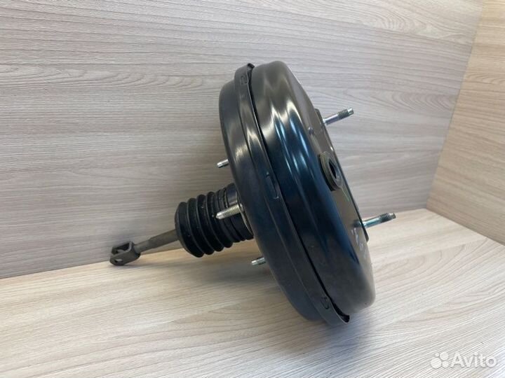 Вакуумный усилитель Renault Logan