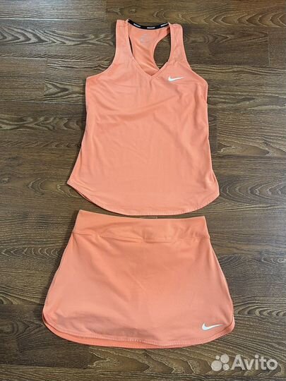 Майка и юбка Nike б/у