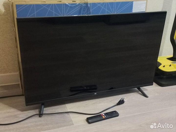 Телевизор SMART tv android бу xiaomi 32