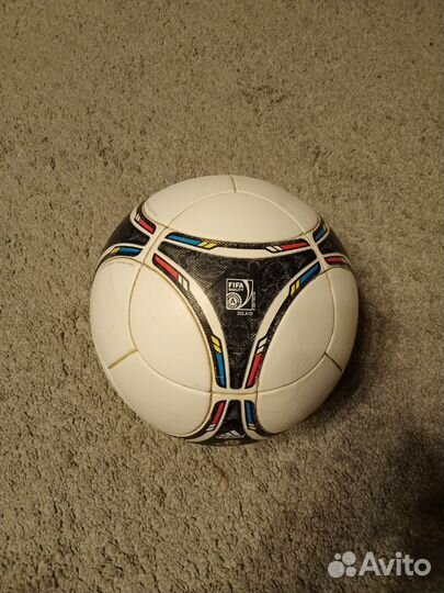 Футбольный мяч adidas tango 12