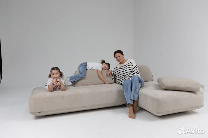 Диван со спальным местом 2700х1650 мм