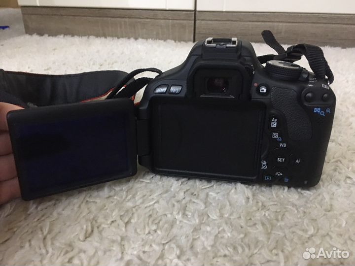 Фотооппарат Canon eos 600d
