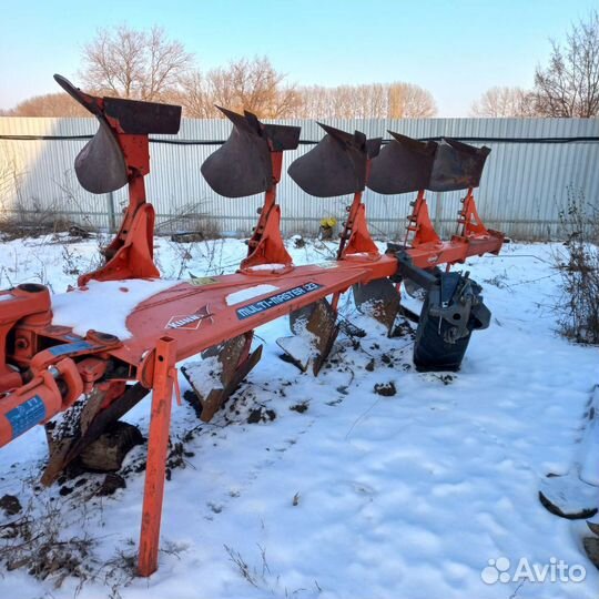 Плуг оборотный