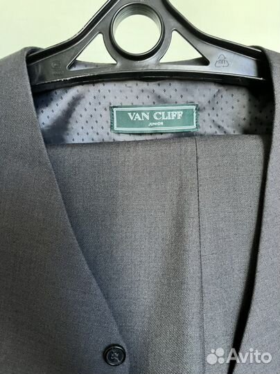 Костюм жилетка и брюки