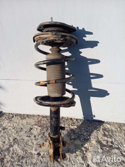 Стойка передняя в сборе Toyota Corolla 1992-2007