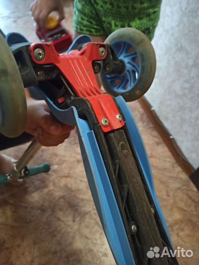 Самокат детский трехколесный бу