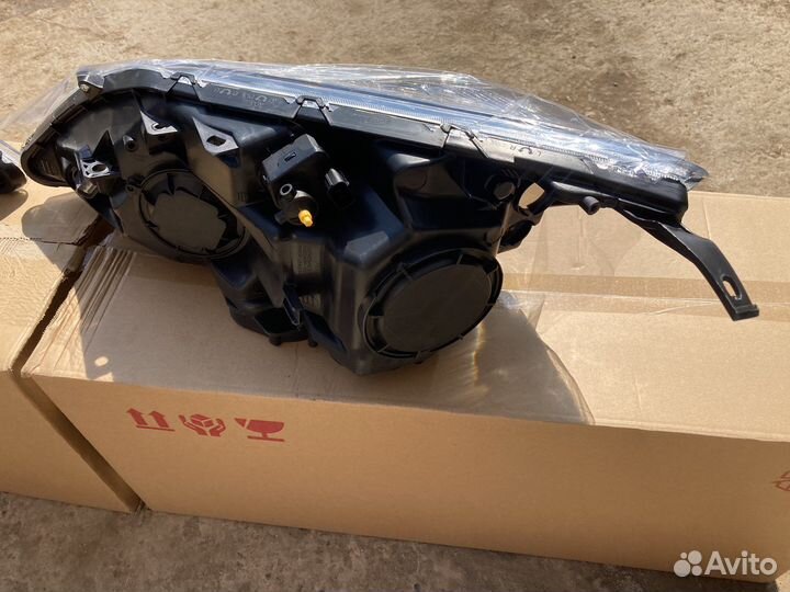 Honda crv 3 фара правая левая