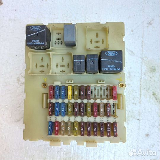 Блок предохранителей Ford Focus 1