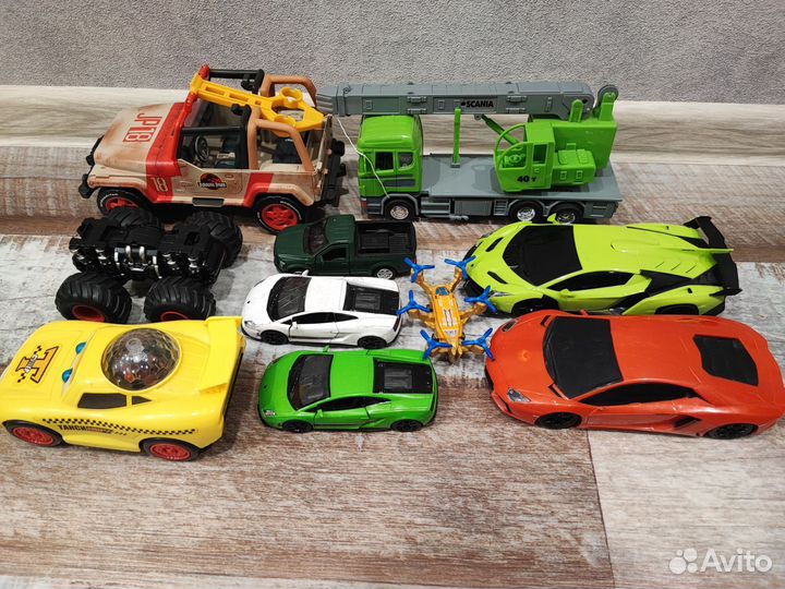 Набор машинок