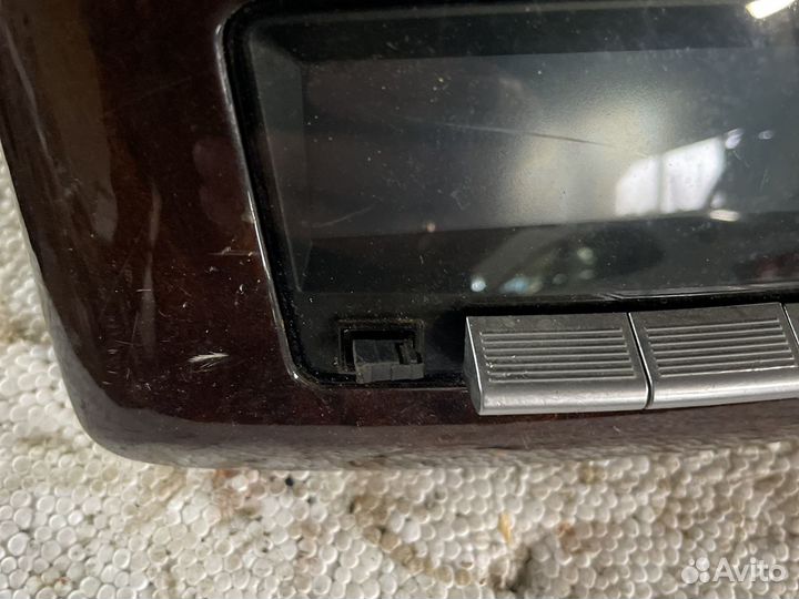 Дефлектор воздушный Mercedes Benz A2218300754S