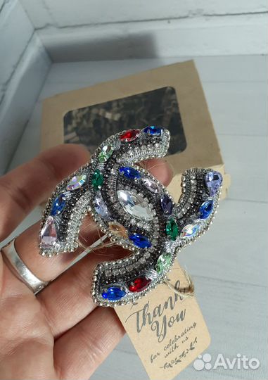 Брошь ручной работы 