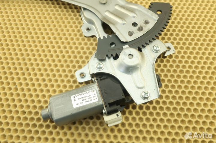 Стеклоподъемник задний правый Daewoo Matiz