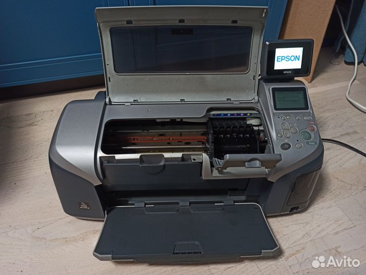 Принтер цветной Epson Stylus Photo R300