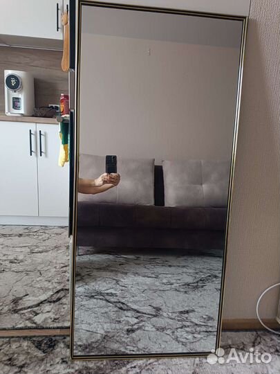 Зеркало настенное в раме бу