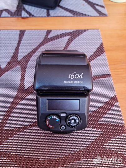 Вспышка для Canon Nissin i60A