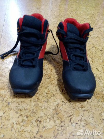 Лыжные ботинки 35 размер