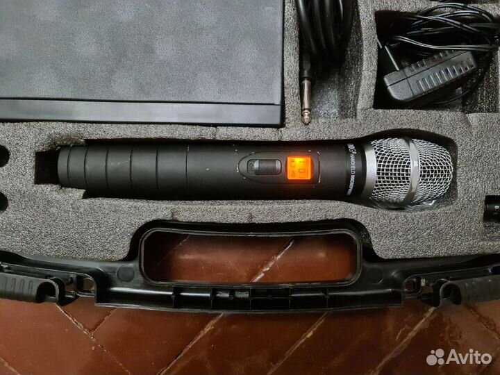 Радиосистема LD Systems ldws 1000 G2