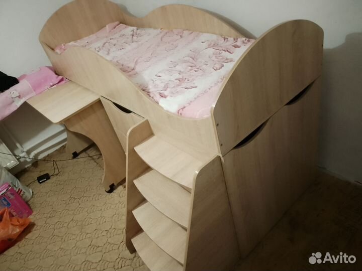 Кровать чердак