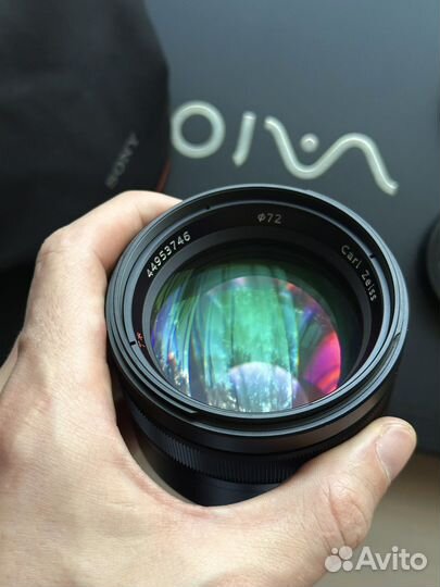 Объектив Sony SAL 85mm F1.4 Zeiss