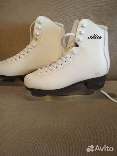 Коньки фигурные 38 размер