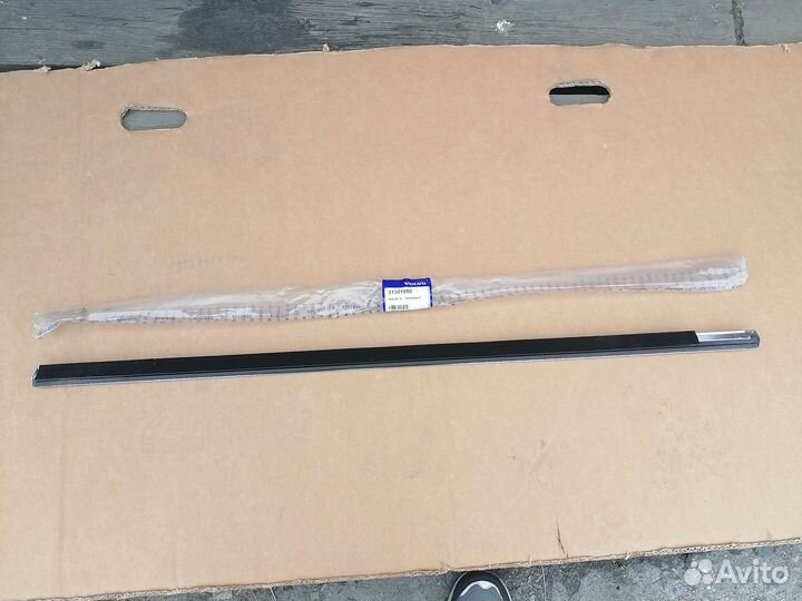 Молдинг стекла задний нижний левый volvo XC70