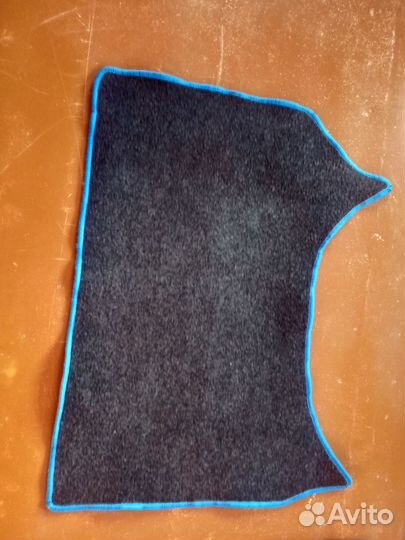 Ковры на volvo fh12 б/у.немного незатоптаные