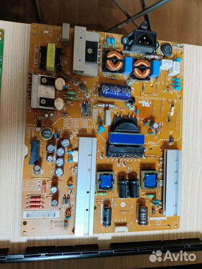 Телевизор lg 50lb650v-ze на запчасти