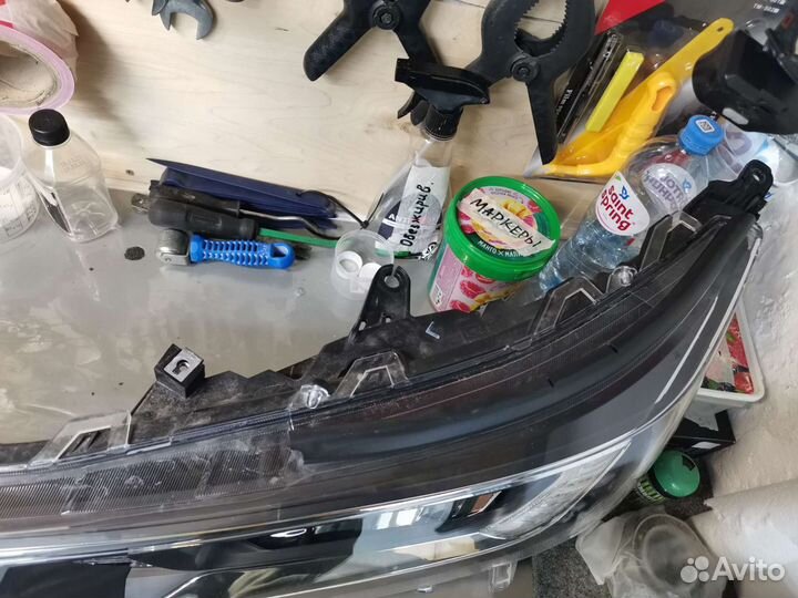 Продам фары Toyota RAV4 xa50 led, комплект