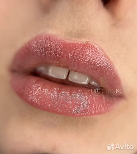 Перманентный макияж губ