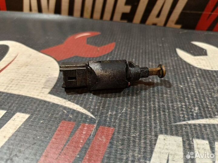 Датчик педали тормоза Peugeot 206 1 хэтчбек