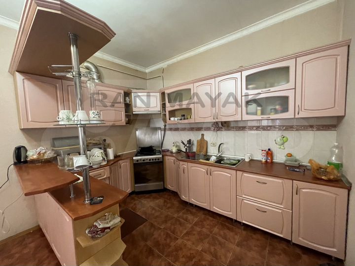 Дом 397,3 м² на участке 10 сот.