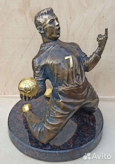 Скульптура Памятники на заказ. Скульптор Художник